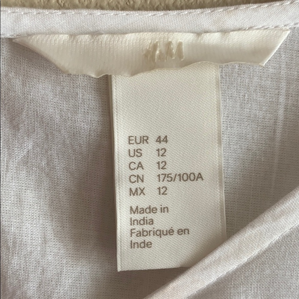 H&M Blouse - Picture 3 of 8